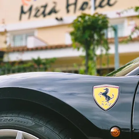 Meta Hotel