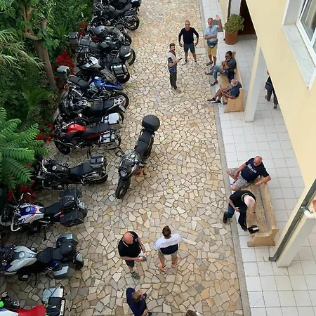 Hotel Meta 3*
