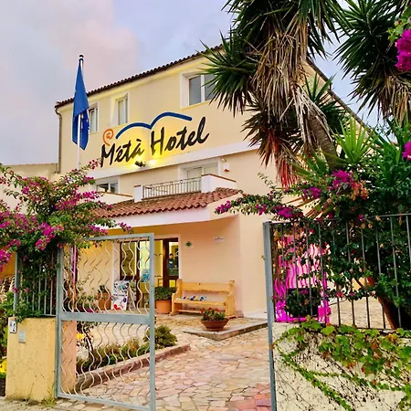 Meta ホテル サンタ・テレーザ・ガッルーラ